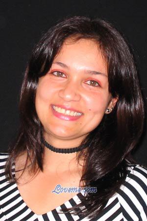 67938 - Sandra Age: 34 - Colombia