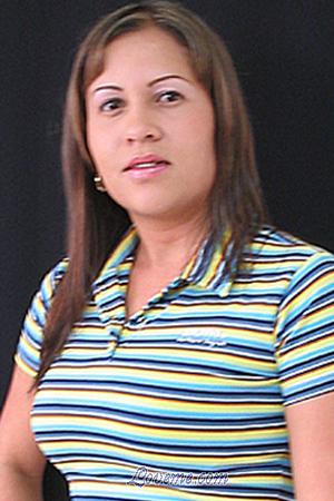 74503 - Lina Age: 27 - Colombia