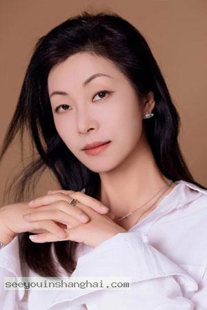 1427 - Gorgeous Single Woman in Shanghai